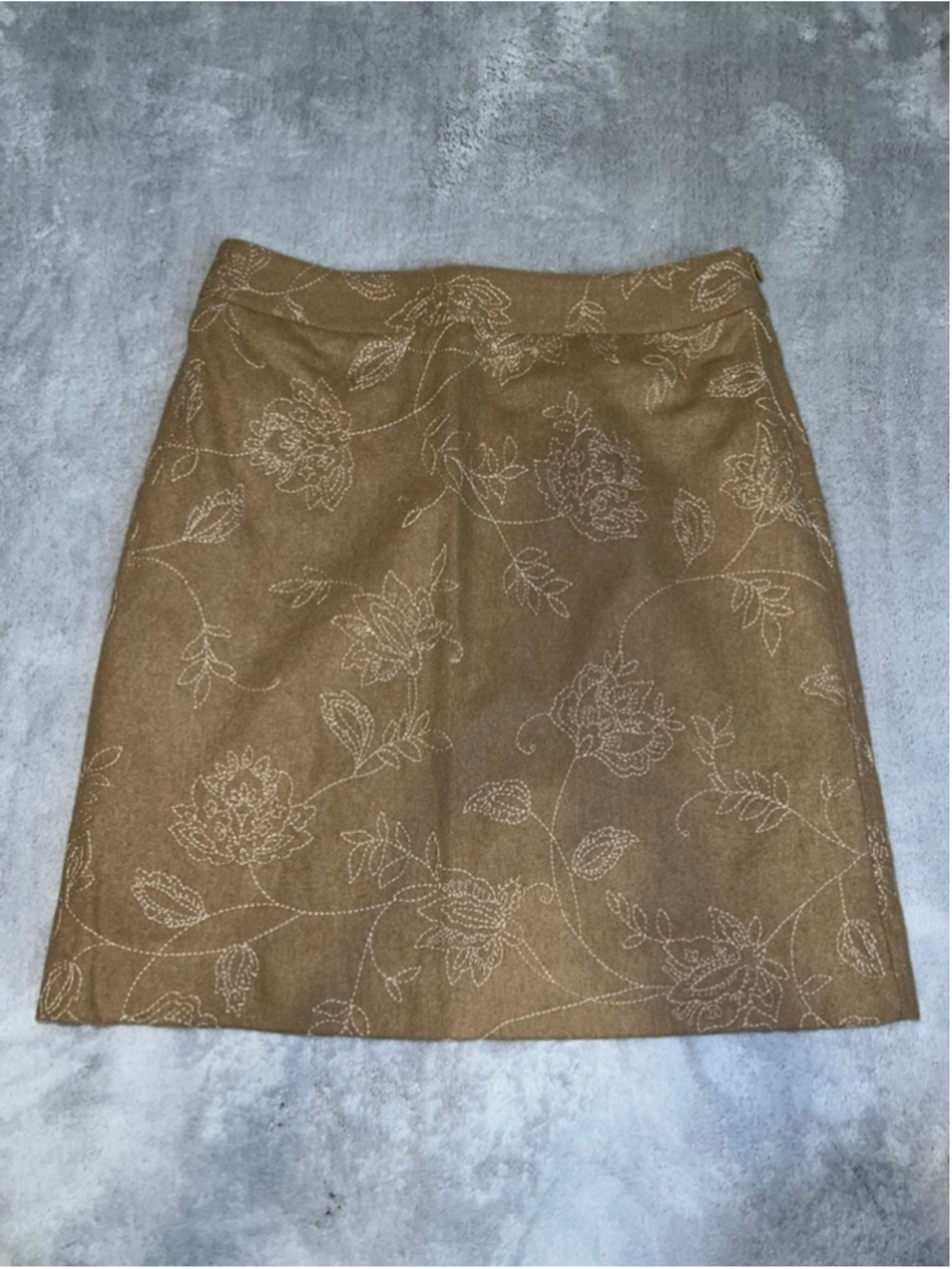 Women's Ann Taylor Petite is Brown Floral Embroidered Mini Skirt 2P